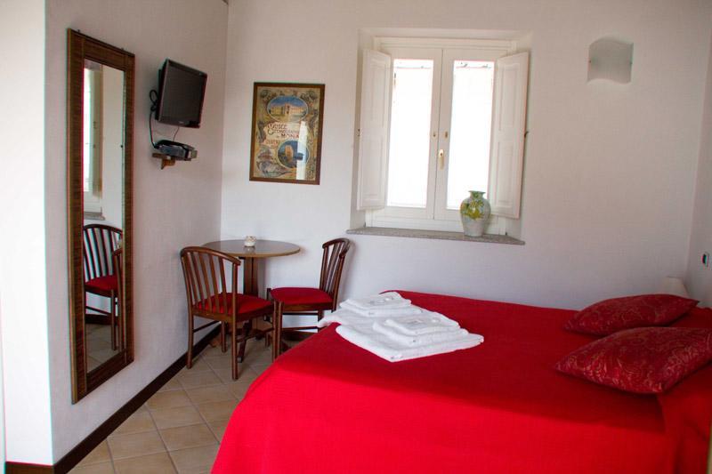 B&B Amphisya โรเชลลา ยอนีกา ภายนอก รูปภาพ